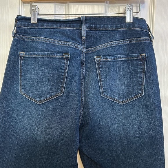 Old Navy curvy/profile mid-rise size 8 regular - Picture 3 of 4